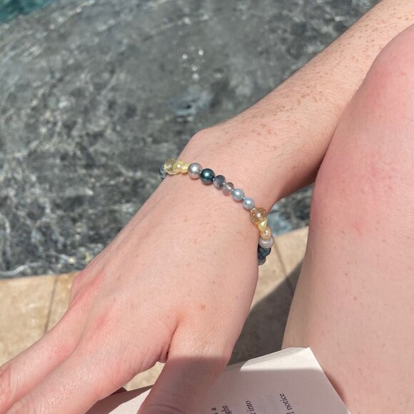 Hand Knotted Pearl and Aquamarine Bracelet - Handmade - Picture 11 of 14